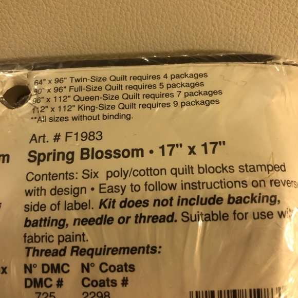 NEW WonderArt Quilt Blocks Stamped "Spring Blossom" #F1983  6 17x17  blocks - Picture 5 of 9